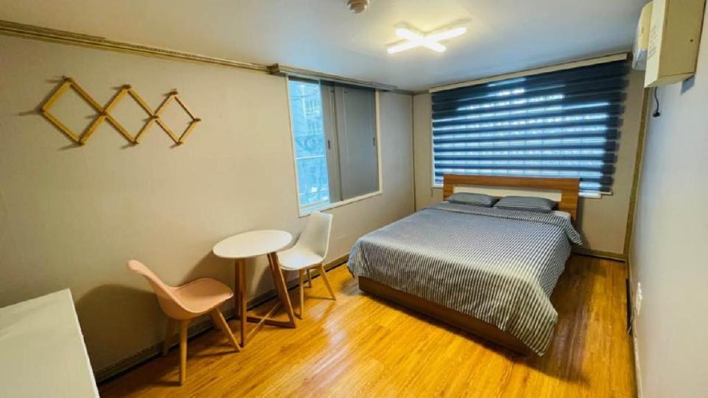 Emerald Ace Hotel Чеджудо Экстерьер фото